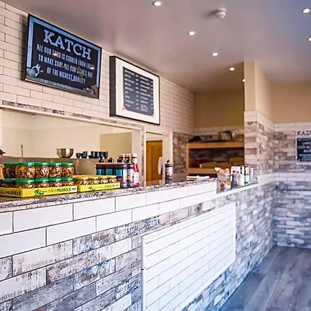 Katch فندق *